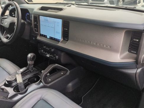 Used 2024 Ford Bronco Outer Banks AWD/4WD image 31