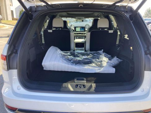 New 2026 Lincoln Aviator Black Label w/ Jet Appearance Package image 15