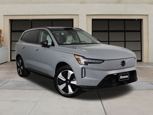 New 2025 Volvo EX90 Plus image 18