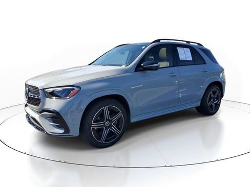 Used 2024 Mercedes-Benz GLE 350 4MATIC image 3