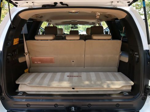 Used 2011 Toyota Sequoia Limited AWD/4WD image 24