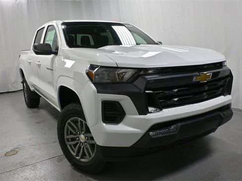 New 2026 Chevrolet Colorado LT image 2