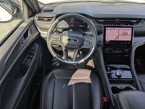 Used 2024 Jeep Grand Cherokee Limited 4xe AWD/4WD image 17