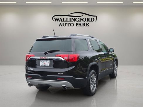 Used 2017 GMC Acadia SLE image 4