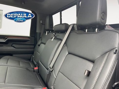 Used 2024 GMC Sierra 3500 Denali w/ Denali Reserve Package image 17