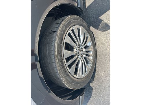 Used 2021 Toyota Venza XLE w/ Softex Package AWD/4WD image 58