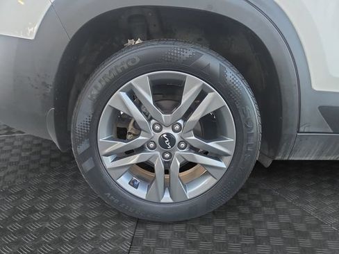 Used 2023 Kia Seltos S w/ Navigation Package FWD image 35