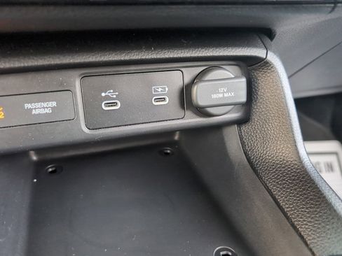 Used 2025 Honda Civic Sport image 23