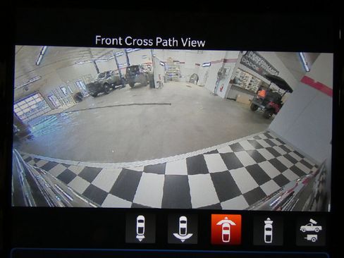 Used 2022 RAM 2500 Limited w/ Towing Technology Group image 17