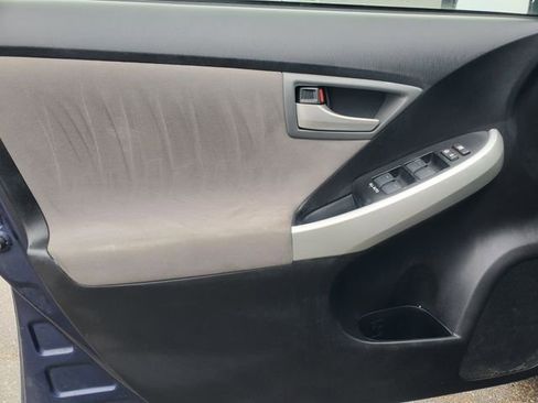 Used 2013 Toyota Prius Two FWD image 7