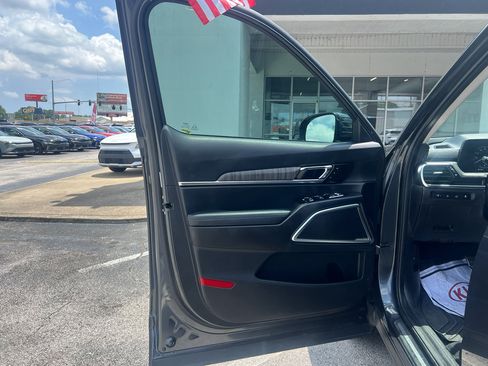 Used 2024 Kia Telluride SX FWD image 9