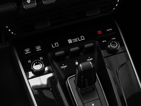 Certified 2025 Porsche 911 Carrera S RWD image 55