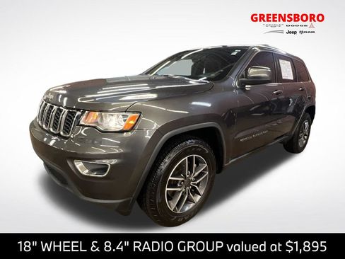 Used 2019 Jeep Grand Cherokee Laredo w/ 18" Wheel & 8.4" Radio Group RWD image 1