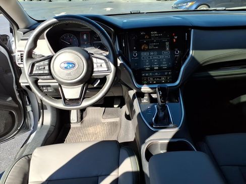 Used 2025 Subaru Outback Onyx Edition image 12