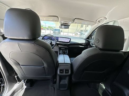 Certified 2024 Buick Envision Preferred AWD/4WD image 31