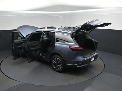 Certified 2026 INFINITI QX60 Luxe w/ Cargo Package FWD image 2