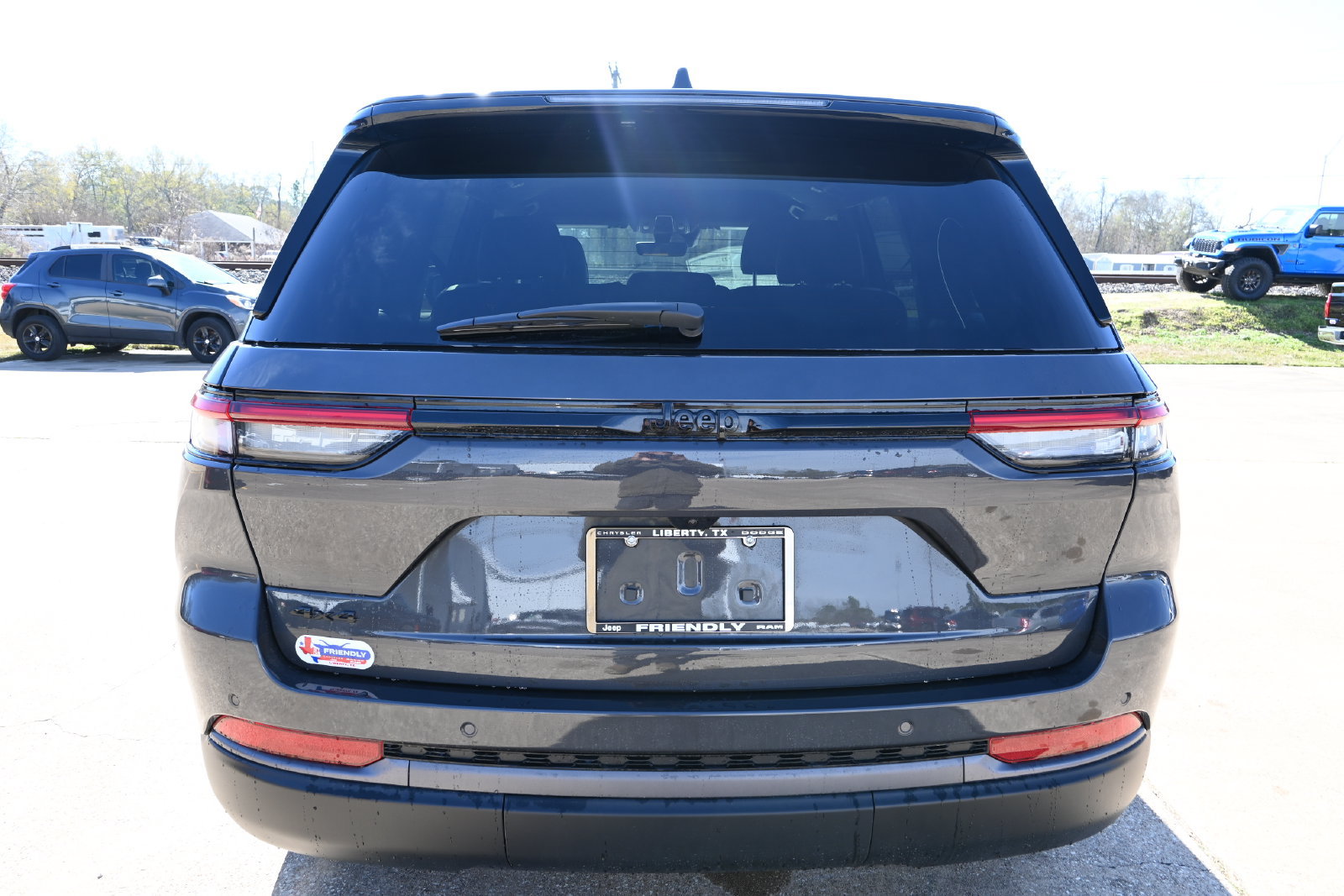 New 2026 Jeep Grand Cherokee Altitude AWD/4WD image 24