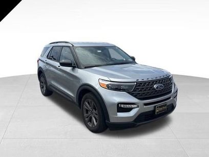 Used 2024 Ford Explorer XLT w/ Equipment Group 202A