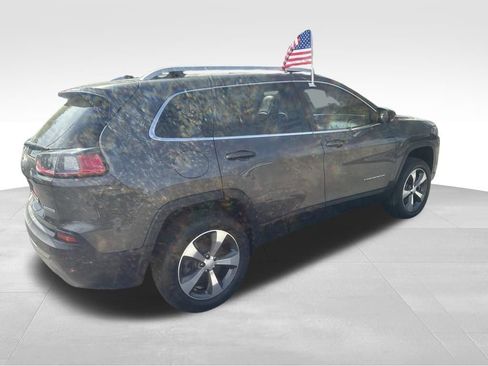 Used 2019 Jeep Cherokee Limited image 26