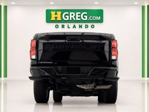Used 2024 Chevrolet Colorado W/T RWD image 8