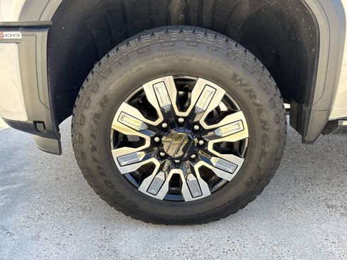 Used 2025 GMC Sierra 2500 Denali w/ Denali Reserve Package image 4