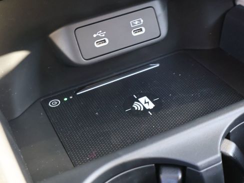 New 2026 Honda HR-V LX image 16