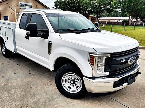 Used 2019 Ford F350 XL w/ XL Value Package RWD image 4