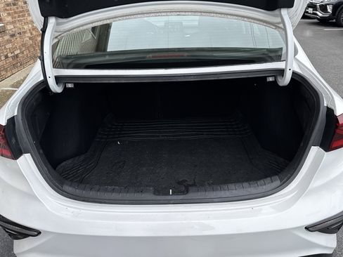 Used 2019 Kia Forte S w/ S Premium Package image 11