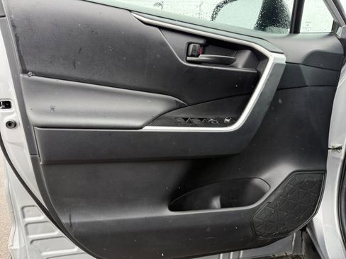 Used 2025 Toyota RAV4 LE image 22