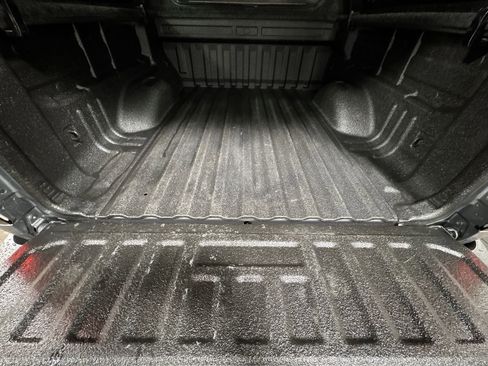 Used 2018 Chevrolet Colorado Z71 image 30