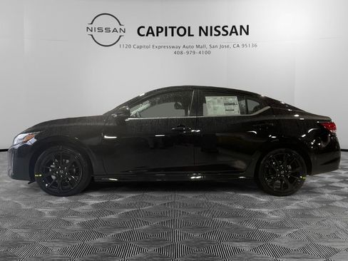 Certified 2025 Nissan Sentra SR w/ Midnight Edition image 10