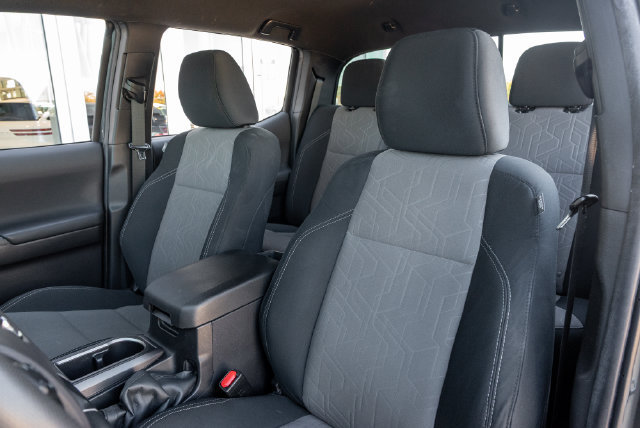 Used 2022 Toyota Tacoma TRD Sport AWD/4WD image 8