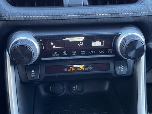 Used 2024 Toyota RAV4 LE image 18