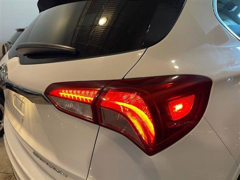 Used 2019 Buick Envision Essence image 39