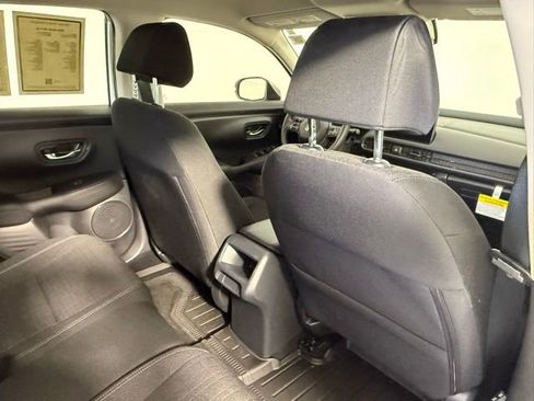 Used 2026 Honda HR-V LX image 39