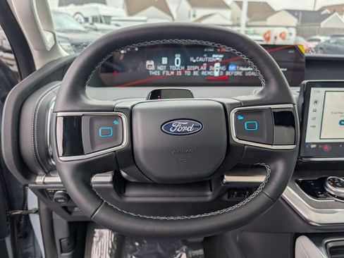 New 2026 Ford Expedition Platinum w/ Platinum Ultimate Package AWD/4WD image 34