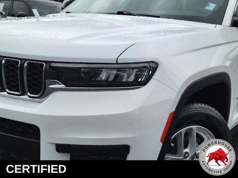 Used 2024 Jeep Grand Cherokee L Laredo RWD image 11