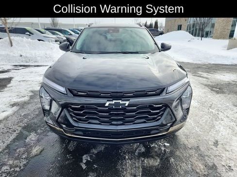 Used 2026 Chevrolet Trax ACTIV w/ Sunroof Package image 2