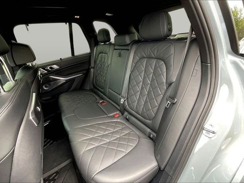 Used 2024 BMW X5 M60i AWD/4WD image 22