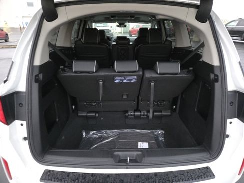 New 2026 Honda Odyssey Touring image 21