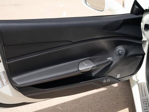 Used 2017 Ferrari 488 GTB RWD image 31