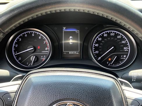 Used 2023 Toyota Camry SE FWD image 14
