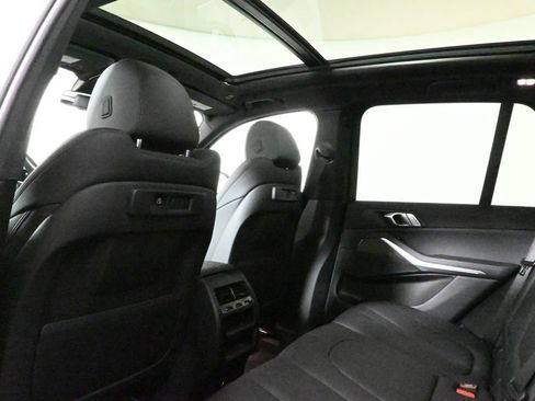 Used 2022 BMW X5 xDrive40i image 32