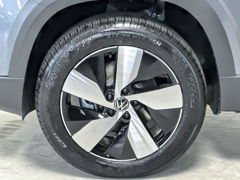 New 2026 Volkswagen Taos S image 24