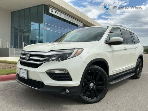 Used 2017 Honda Pilot Elite image 1