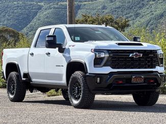 New 2026 Chevrolet Silverado 2500 ZR2 video 2