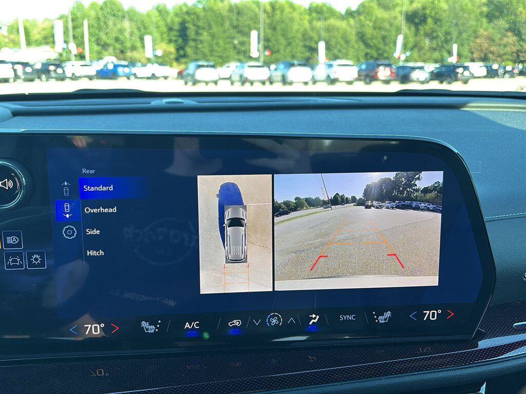 Used 2026 Chevrolet Traverse Z71 w/ Driver Confidence Package AWD/4WD image 9