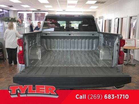Used 2026 Chevrolet Silverado 1500 LT AWD/4WD image 16