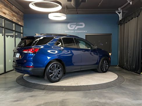 Used 2022 Chevrolet Equinox RS w/ Infotainment Package AWD/4WD image 3
