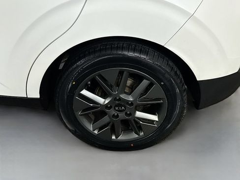 Used 2020 Kia Soul EX FWD image 34